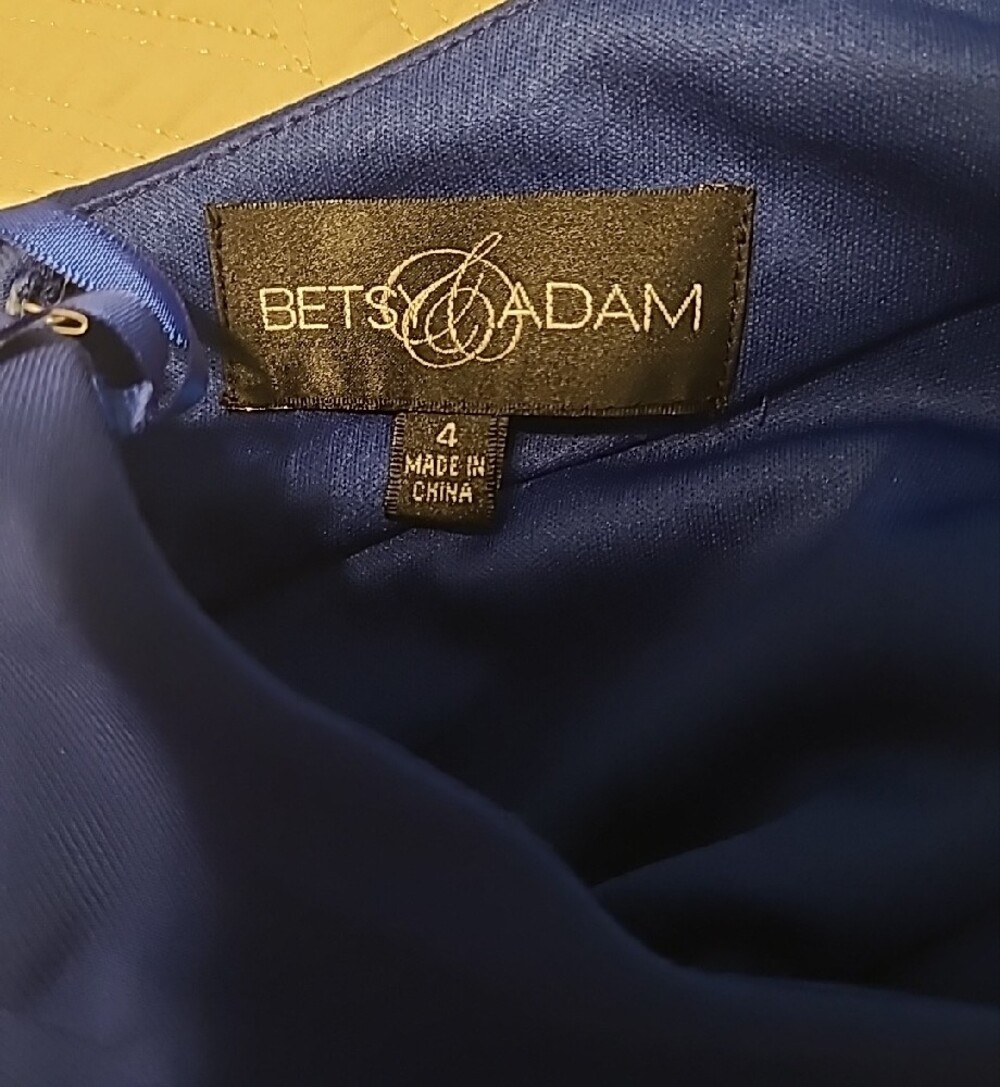 Betsy & Adam Royal Blue Embellished Gown Size 4 - Picture 2 of 5